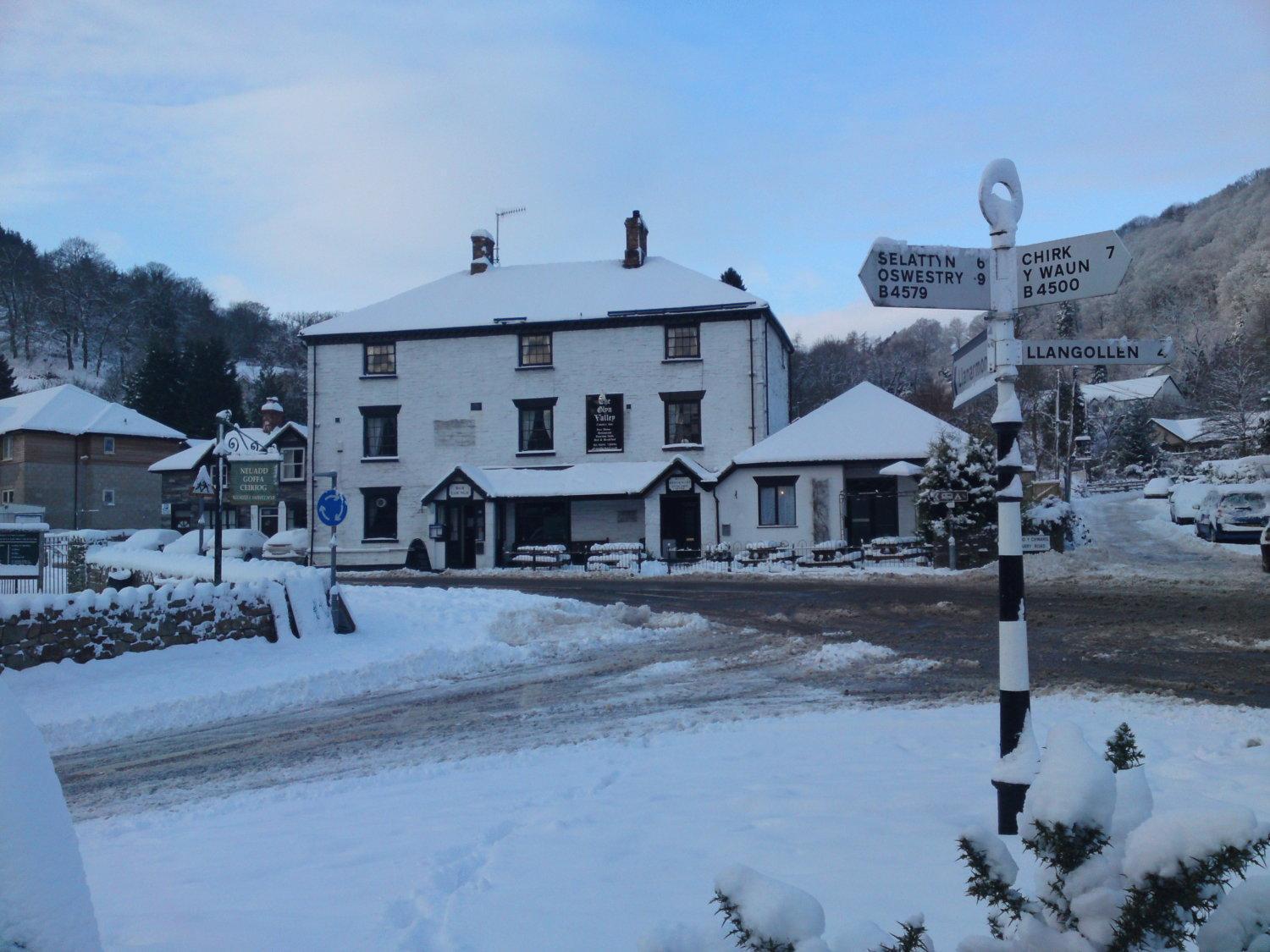 Oyo Glyn Valley Hotel Llansantffraid Llansantffraid Glyn Ceiriog المظهر الخارجي الصورة